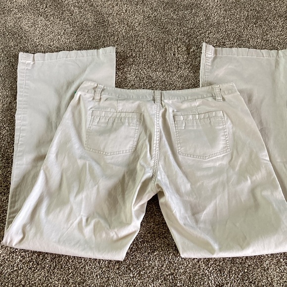 CAbi Chinos Cotton Blend Wide Leg Flare Pants Women's Size 4 Style 801R - Picture 4 of 4